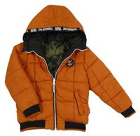 Oranžová šusťáková zimní oboustranná bunda s kapucí a nášivkou 