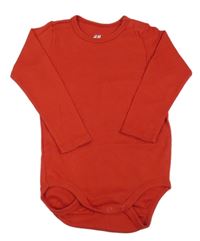 Červené body H&M