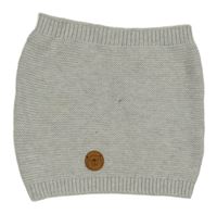 Šedý nákrčník s nášivkou 