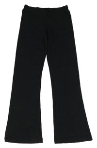 Černé flare tepláky 