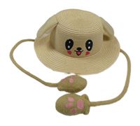 Béžový slamák s čumákem 