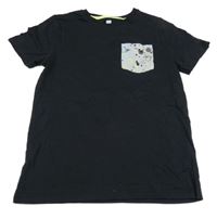 Černé tričko s kapsou F&F