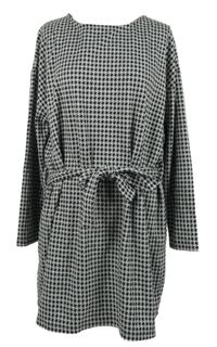 Dámské černo-bílé vzorované pletené šaty s páskem F&F