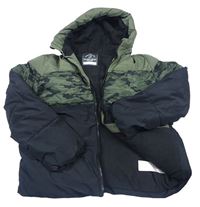 Khaki-černá šusťáková zimní bunda s army prvky a kapucí George 