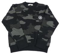 Černo-šedý army svetr s nášivkou C&A