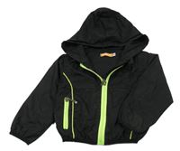 Černo-zelená šusťáková jarní bunda s kapucí 