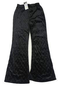 Černé kárované flare sametové kalhoty zn. PRIMARK