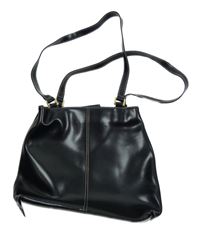 Dámská černá koženková kabelka John Lewis 