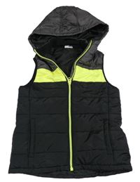 Černo-šedo-limetková šusťáková prošívaná zateplená vesta s kapucí Yigga