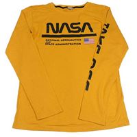 Hořčicové triko s nápisem a vlajkou - NASA