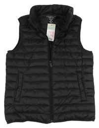 Nové - černá šusťáková prošívaná zateplená vesta Primark