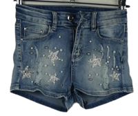 Dámské světlemodré riflové kraťasy s hvězdičkami a korálky 