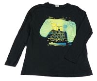 Černé triko s ovladačem Chapter Young