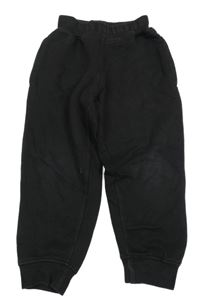 Černé tepláky Kangaroo Poo