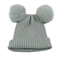 Šedá žebrovaná pletená čepice s bambulemi Matalan