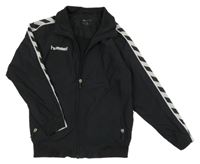 Černá šusťáková sportovní funkční bunda s pruhy Hummel 