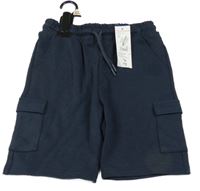 Nové - tmavomodré teplákové kraťasy s kapsami F&F