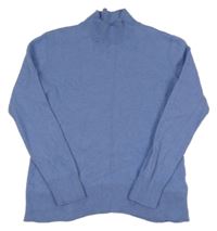 Modrý svetr se stojáčkem 