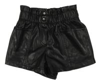 Černé koženkové sukňové kraťasy Dunnes