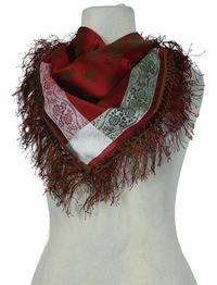 Dámský červeno-zelený vzorovaný šátek s třásněmi 