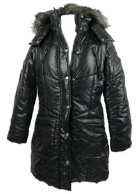 Dámský černý šusťákový prošívaný zimní kabát s kapucí Esmara