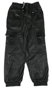 Černé cargo cuff koženkové kalhoty RIVER ISLAND
