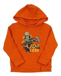 Červená mikina s dinosaurem na skatu a kapucí Jeff&Co