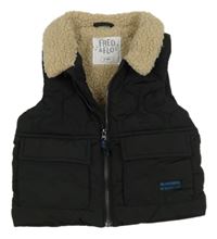 Černá šusťáková zateplená vesta s prošíváním F&F