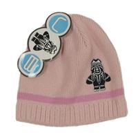 Světlerůžová pletená čepice s výšivkou 