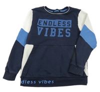 Tmavomodro-bílá mikina s nápisem George