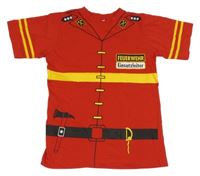 Červené tričko s potiskem hasiče