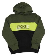 Tmavokhaki-limetkovo-černá mikina s nápisy a číslem a kapucí Y.F.K.