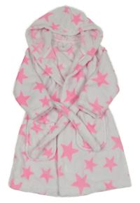 Bílý chlupatý župan s hvězdami a kapucí George