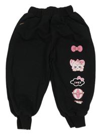 Černé tepláky s obrázky 