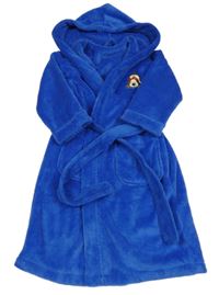 Modrý chlupatý župan se psem a kapucí 