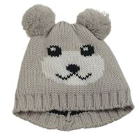 Světlešedá pletená čepice s čumáčkem a bambulemi 