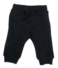 Černé tepláky F&F