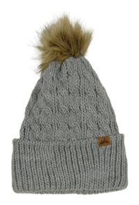 Šedá čepice s bambulí 