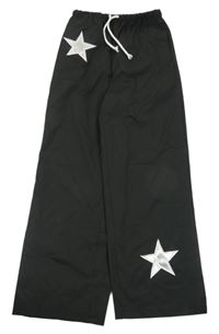 Černé šusťákové kalhoty s hvězdou 