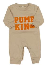 Béžový overal s nápisem 