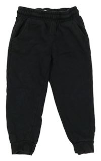 Černé tepláky F&F