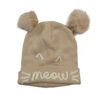 Pudrová čepice s bambulemi a nápisem Primark