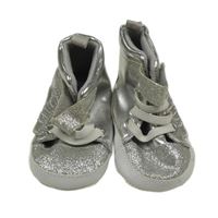 Nové - Stříbrné koženkové kotníčkové boty s křídly vel. 17