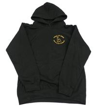 Černá mikina s nápisy a kapsou a číslem a kapucí AWDis