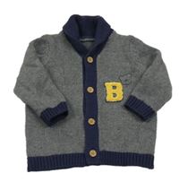 Šedo-tmavomodrý propínací svetr s písmenem George