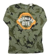 Nové - Khaki pyžamové triko se žraloky a nápisem GAP