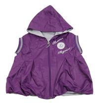 Fialová šusťáková jarní vesta s nápisem a kapucí 