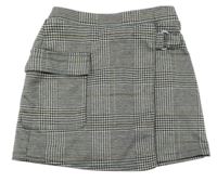 Černo-šeso-béžová kostkované sukňové kraťasy Matalan