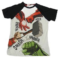 Bílo-černé tričko s Avengers Next