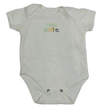 Bílé body s nápisem F&F